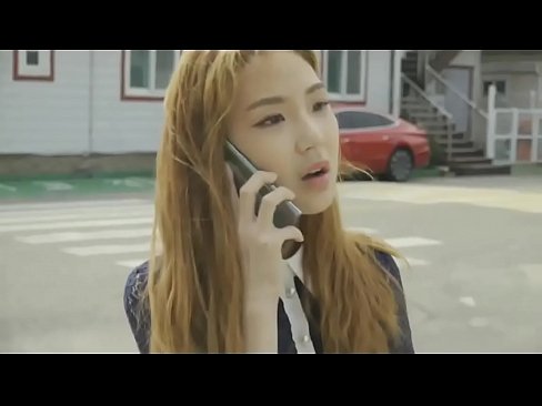 สาวสวยพาเพื่อนสาวน่ารักมาเลี้ยงฉลองกันที่ห้องพอเมาแฟนหนุ่มแอบเย็ดเพื่อน