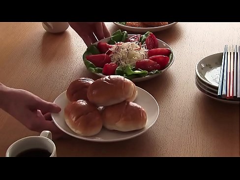 พาเพื่อนสนิทมาบ้าน แล้วดันถูกใจแม่เพื่อนก็เลยเข้าไปจัดซะ 2-1xxx