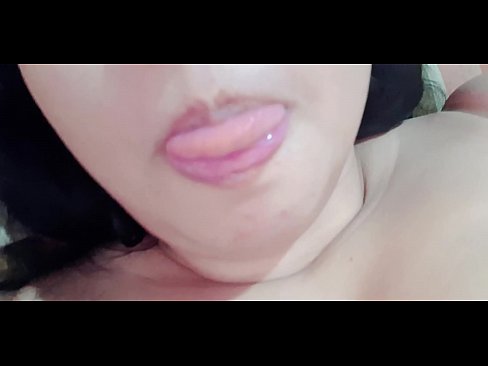 สาวเงี่ยนช่วยตัวเองจนเสียว