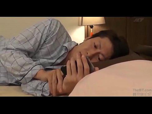 หนังโป้ญี่ปุ่นหนุ่มขี้เงี่ยนนัดสาวในเน็ตมาเย็ดที่คอนโดอย่างแจ่มสาวแว่นเซ็กจัด